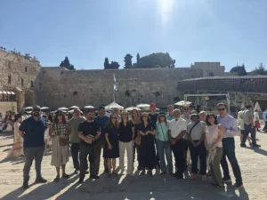 Lee más sobre el artículo Una delegación internacional de médicos y científicos conoció de cerca la innovación israelí