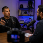 Comisión por antisemitismo en Australia: podcast financiado por el Estado entrevistó a conspirador expulsado del país