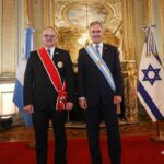 Argentina condecoró al embajador israelí Eyal Sela al cierre de su misión diplomática en Buenos Aires