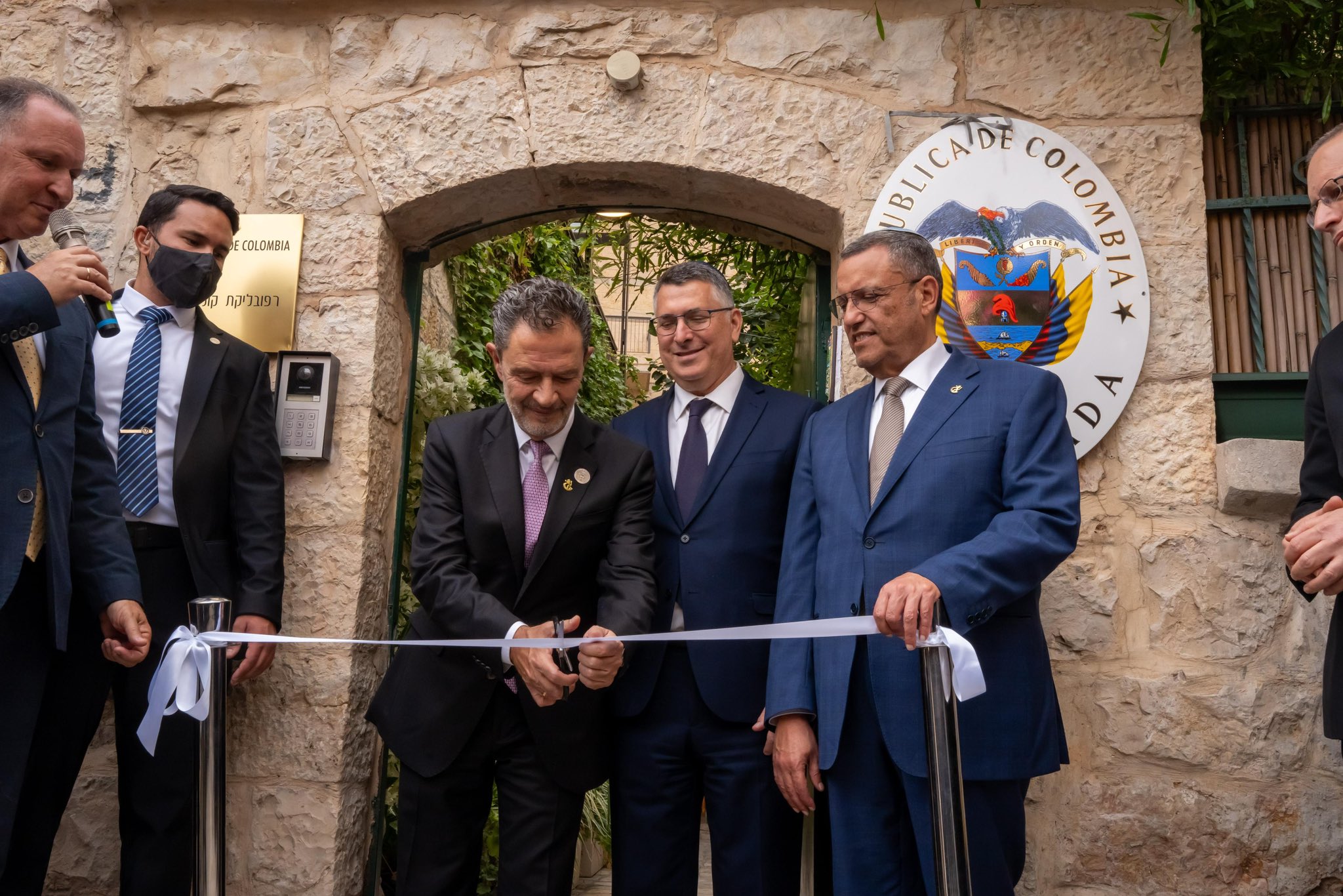 En este momento estás viendo Colombia inauguró su embajada en Jerusalén y se convirtió en el décimo país con sede diplomática en la capital de Israel